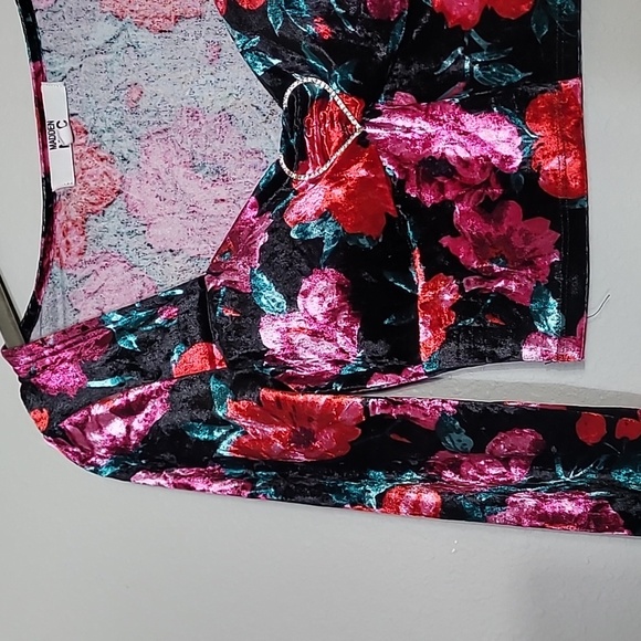 Madden Floral Velvet Crop Top Size XS Long Sleeve Rhinestone Sweetheart Coquette - Picture 3 of 12